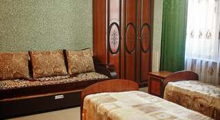 Гостиница Guest House Diana Адлер Номер-студио с кроватью размера "king-size" и диван-кроватью-6