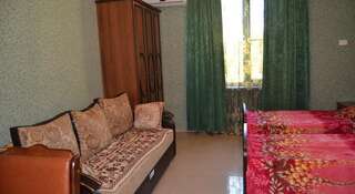 Гостиница Guest House Diana Адлер Номер-студио с кроватью размера "king-size" и диван-кроватью-2
